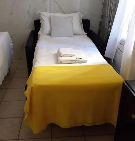 3-tourist House Bologna-mansarda - Self Check-in Apartment *